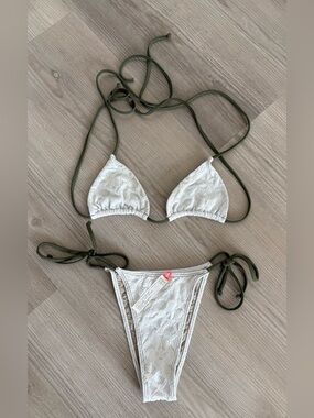 Free-est Bikini Set